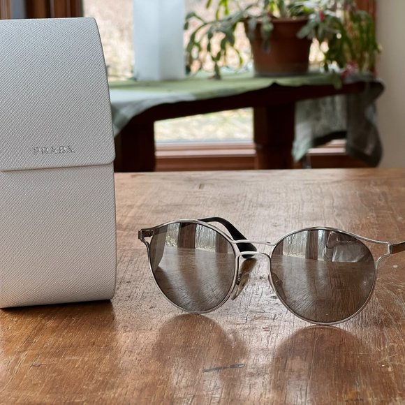 Prada Mirror Silver Frame Sunglasses SPR 62S // Like New! main image 6